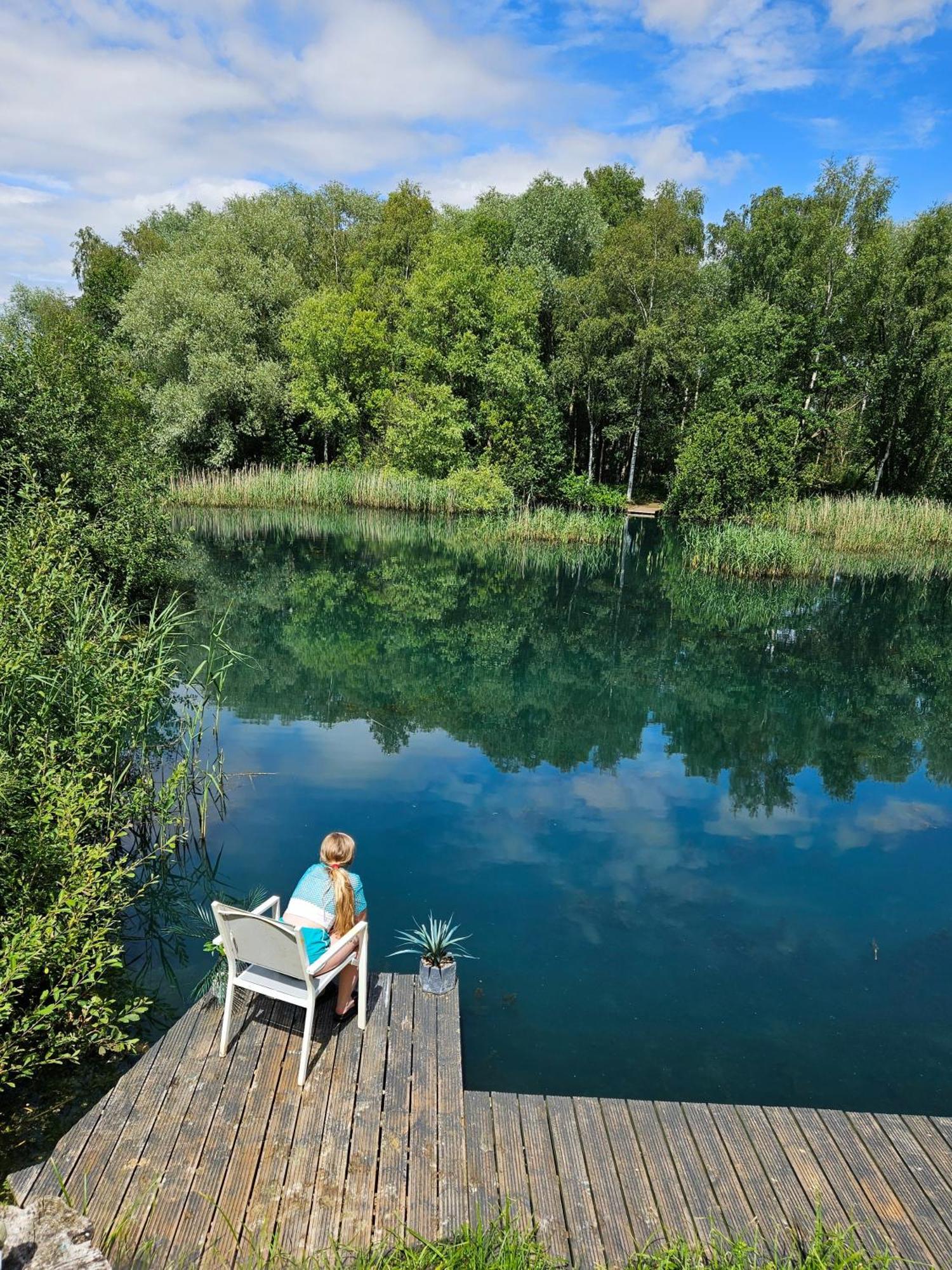 Luxury Lakeside Caravan With Hottub And Private Fishing Peg, Tattershall Lakes Exterior photo